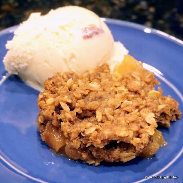 Simple Crock Pot Apple Crisp 101 Cooking For Two