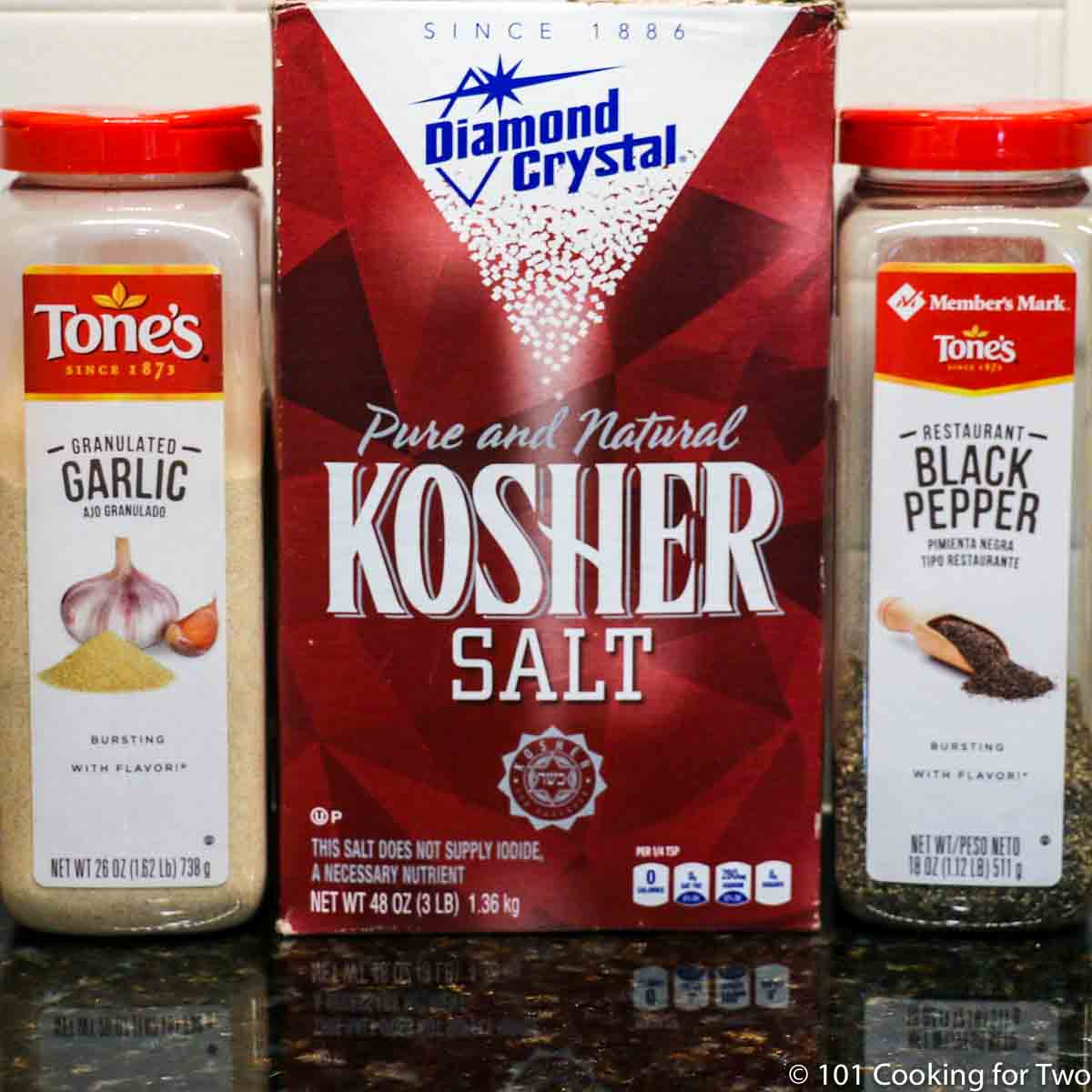 https://www.101cookingfortwo.com/wp-content/uploads/2023/01/homemade-seasoning-salt.jpg