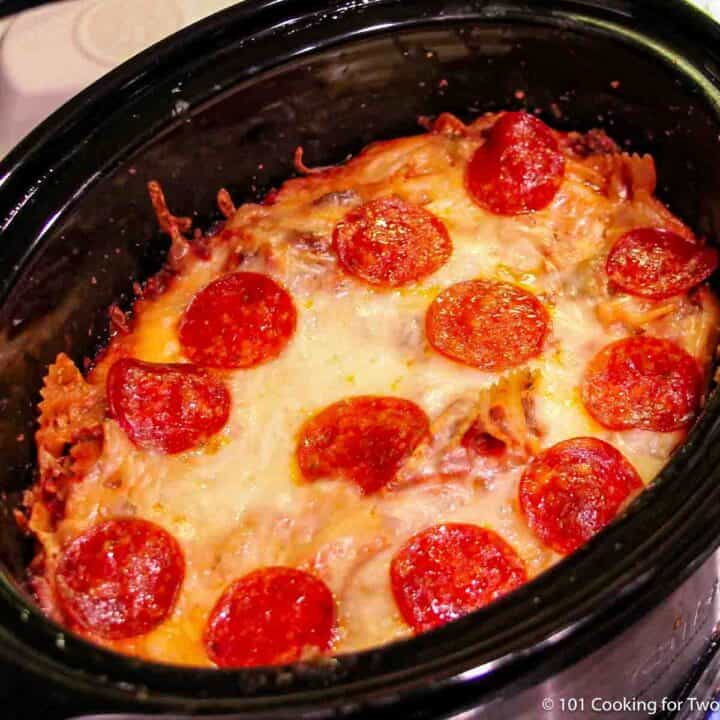 https://www.101cookingfortwo.com/wp-content/uploads/2023/09/Cooked-pizza-casserole-in-a-crock-pot-720x720.jpg